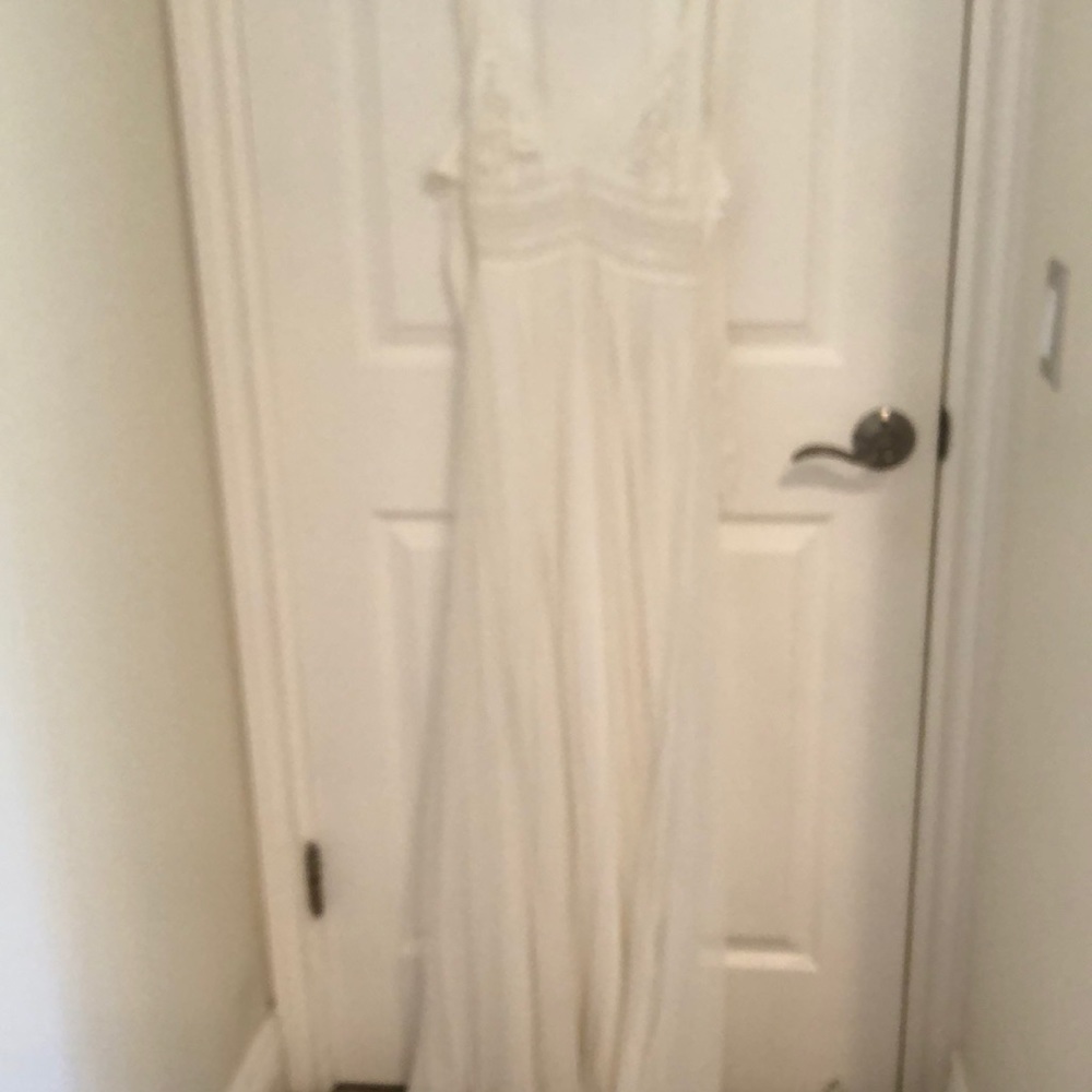 White lace dress